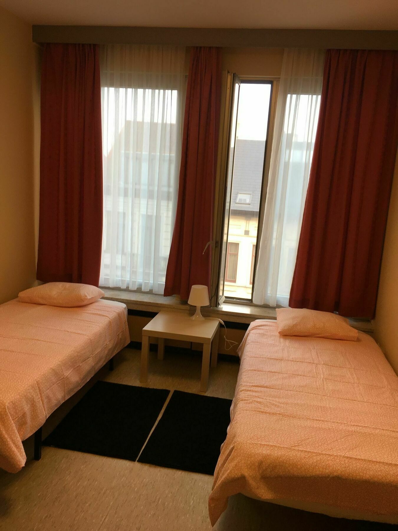 Privilege Guest House Antwerpen Bagian luar foto