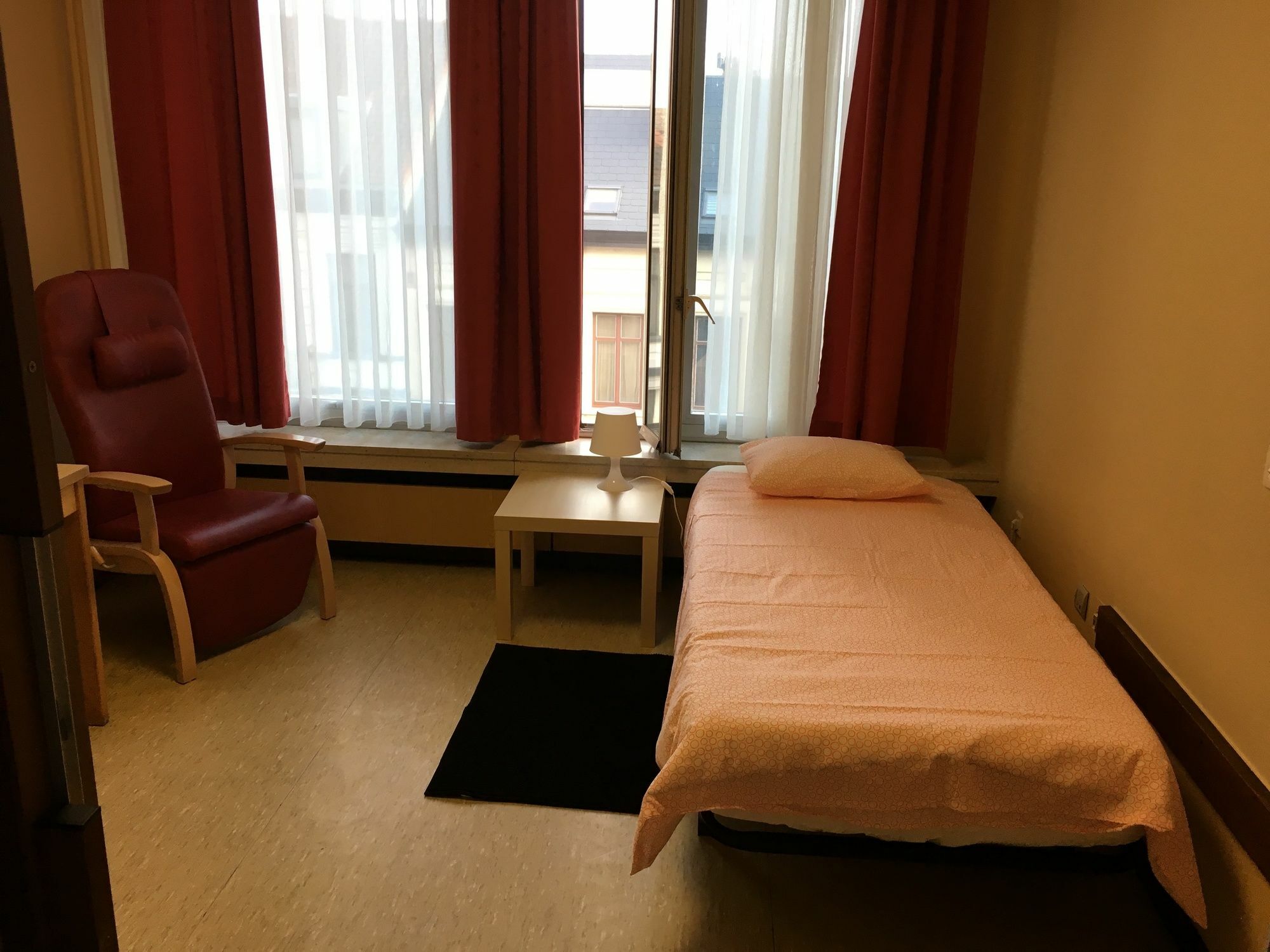 Privilege Guest House Antwerpen Bagian luar foto